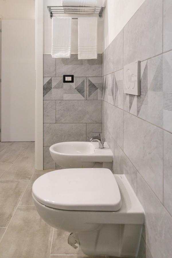 Bandiera 68 Apartment كالياري المظهر الخارجي الصورة