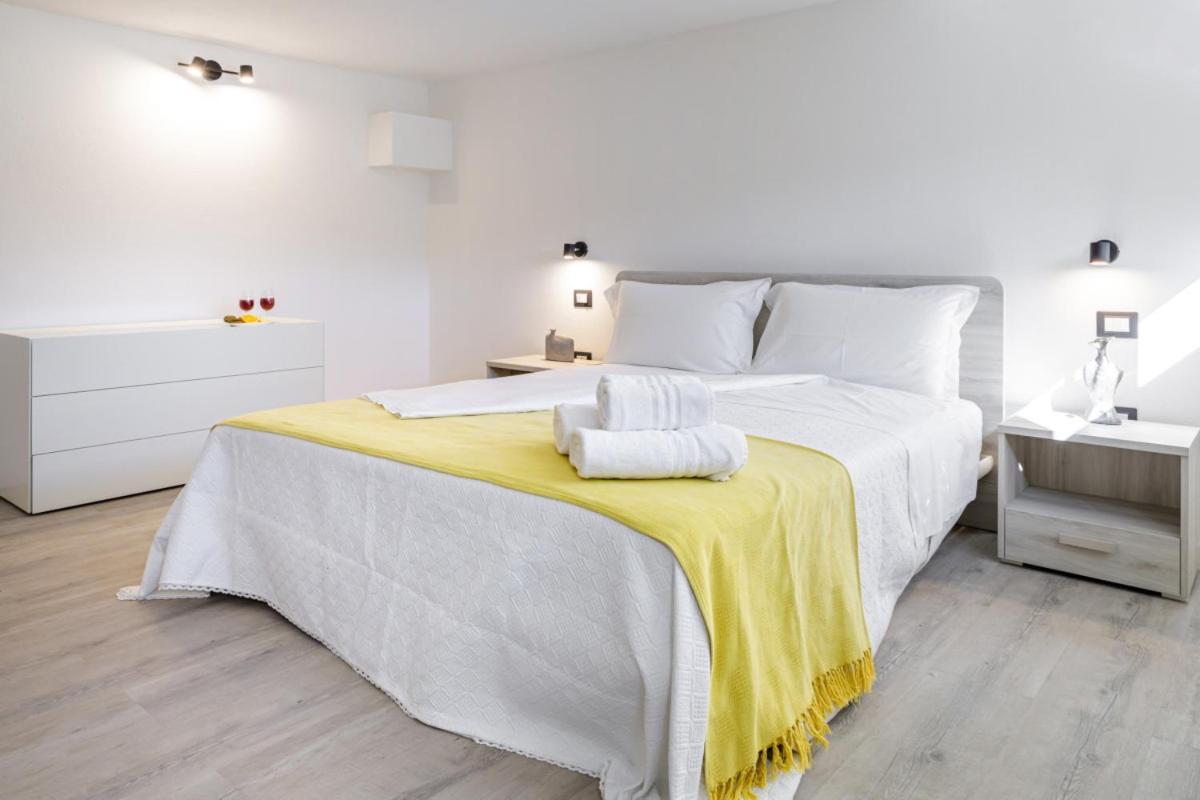 Bandiera 68 Apartment كالياري المظهر الخارجي الصورة