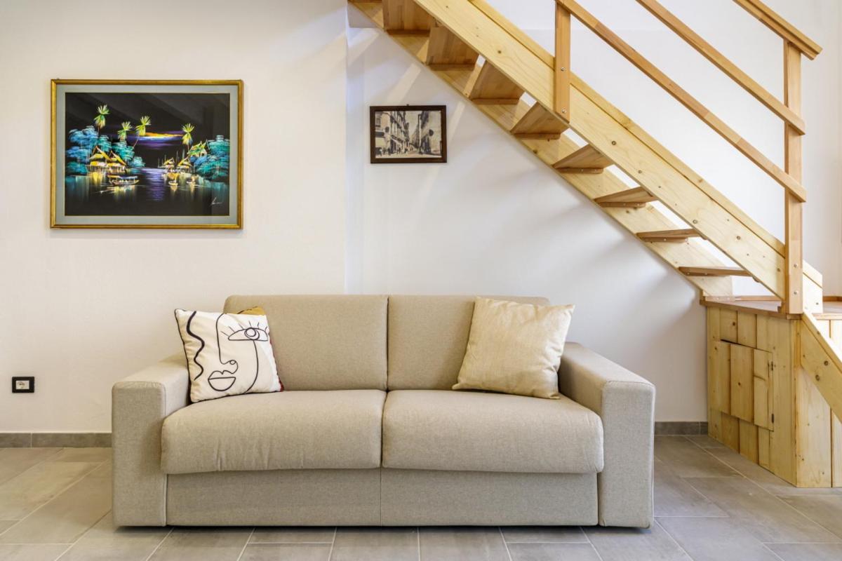 Bandiera 68 Apartment كالياري المظهر الخارجي الصورة